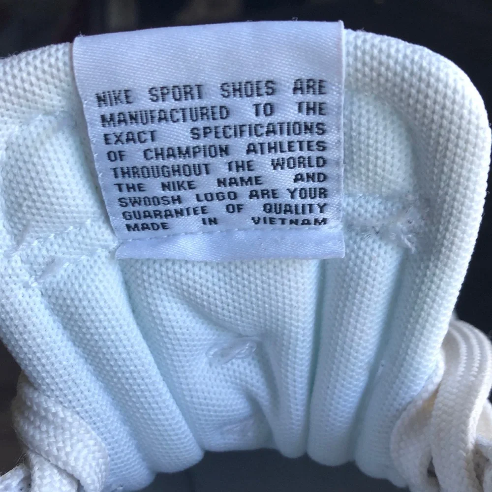 Nike white high top sports shoes size 6.5Y